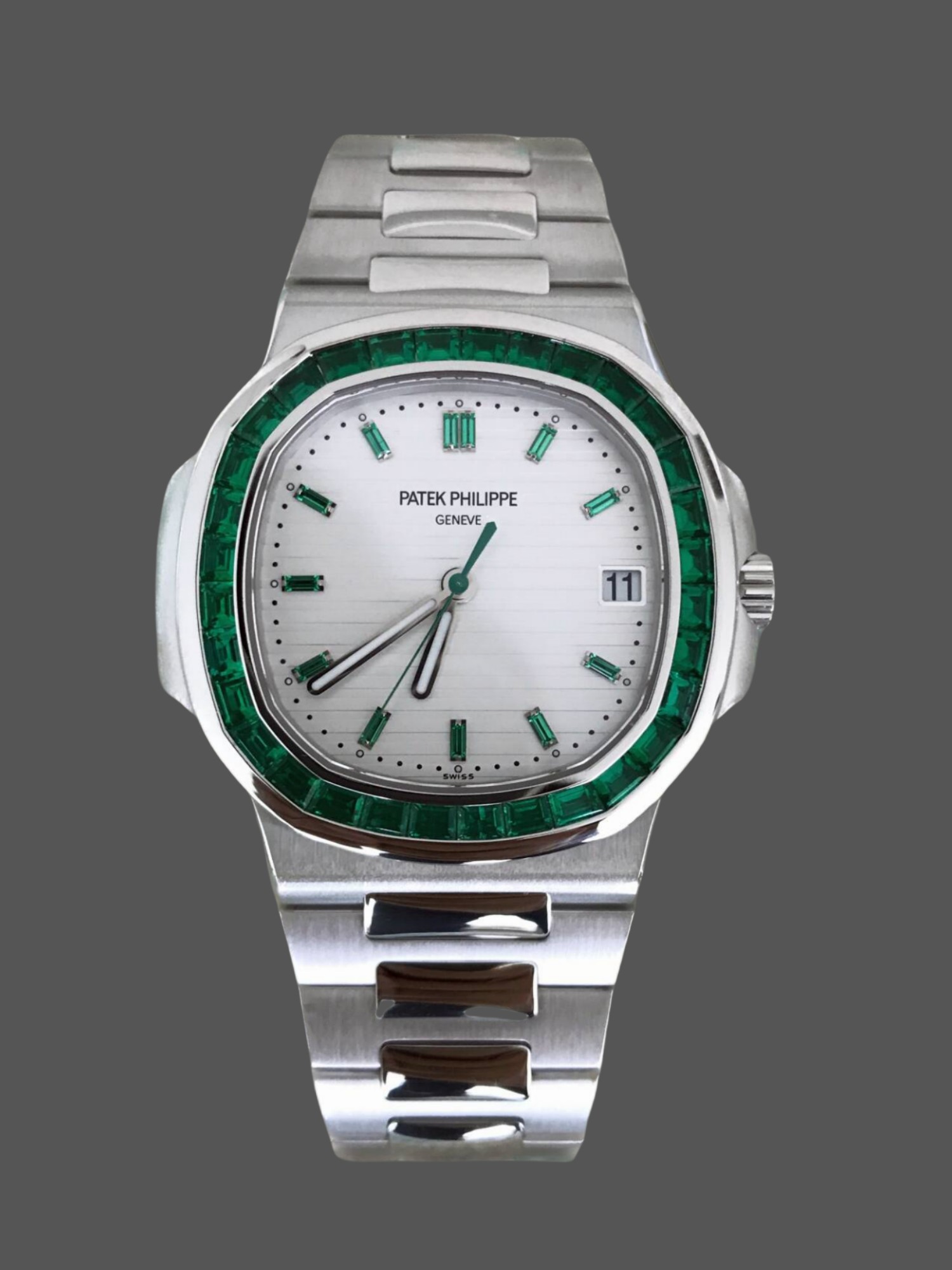 Nautilus 5711 113P 01 Super Clone 40mm Silver‑Tone Titanium Luxury Watch