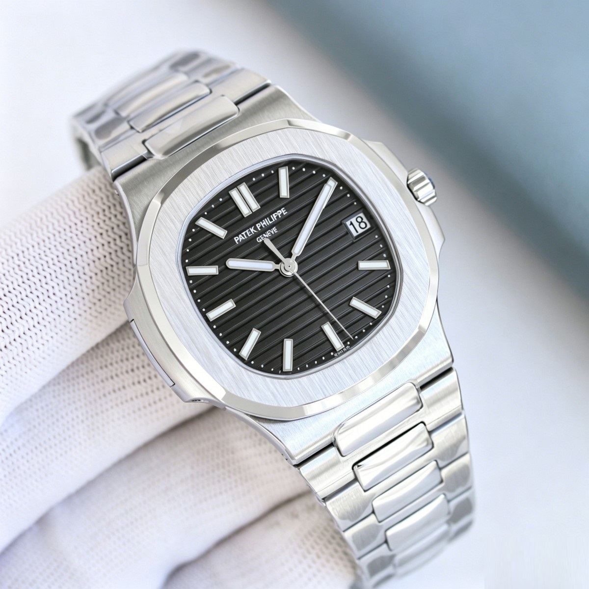 5711 Super Clone | Black Horizontally Embossed Dial & Integrated Bracelet