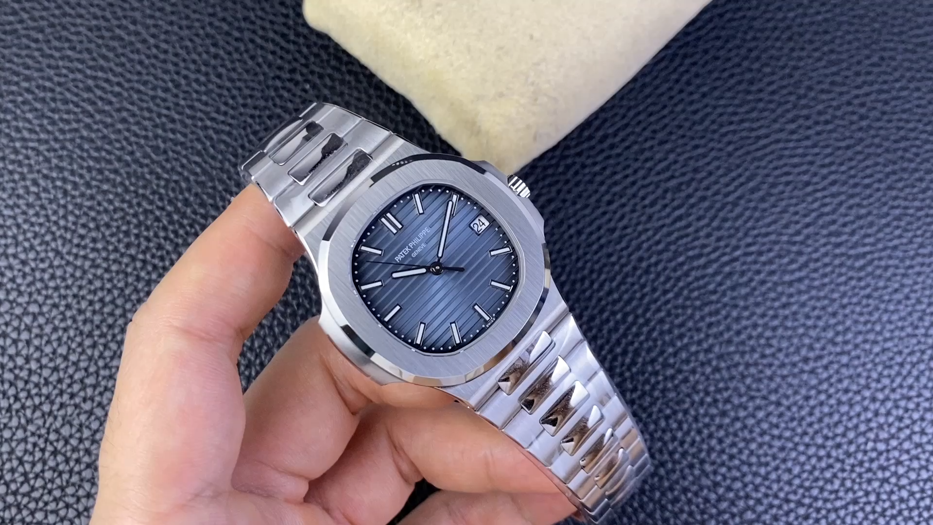 5811 1G 001 Super Clone Silver Blue Dial Mens Modern Sports Watch