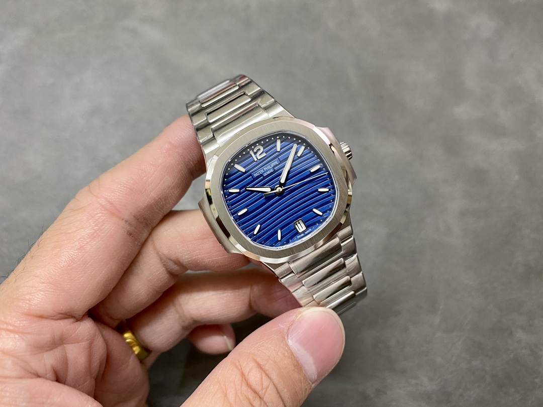 Nautilus 7118 1A 001 Super Clone Silver Blue Dial Ladies Watch