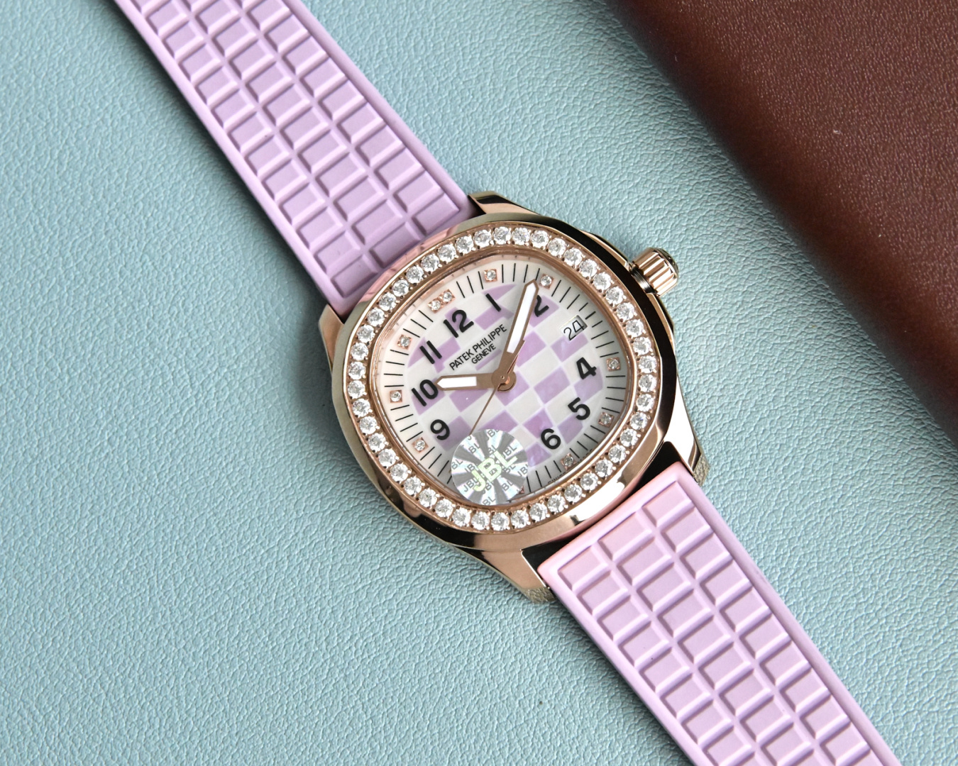 Rose Gold Checkerboard Dial Quartz Watch with Diamond Bezel – 5067A Style Design