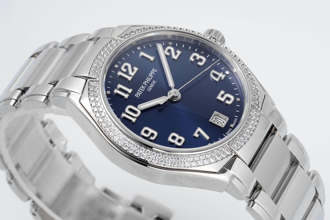 Patek Philippe 7300 1200A 001 Super Clone Elegant Ladies Timepiece