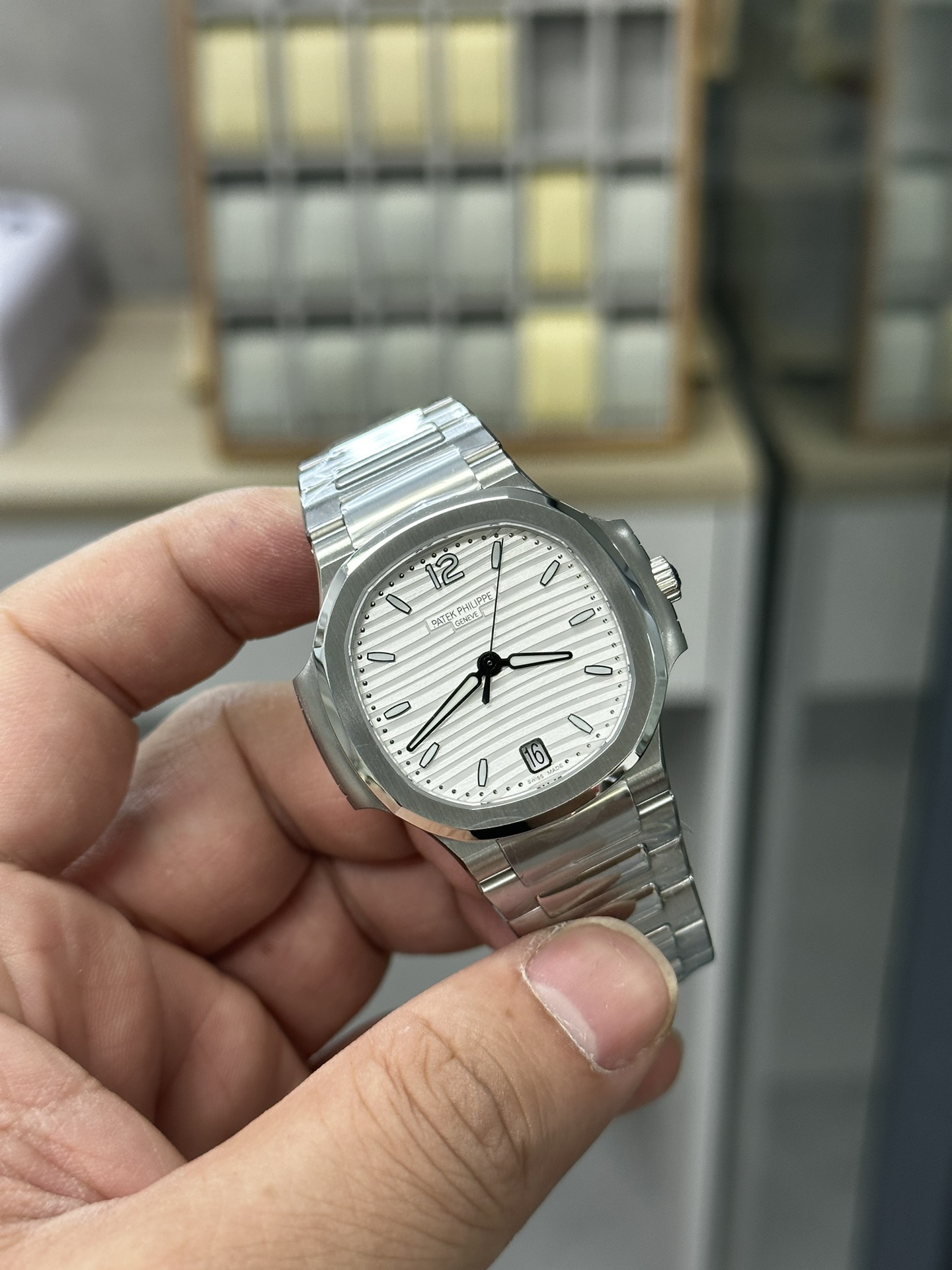 Nautilus 7118 1A 010 Super Clone Silver White Dial Ladies Watch