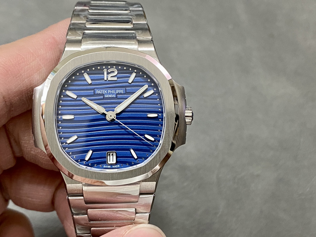 Nautilus 7118 1A 001 Super Clone Silver Blue Dial Ladies Watch