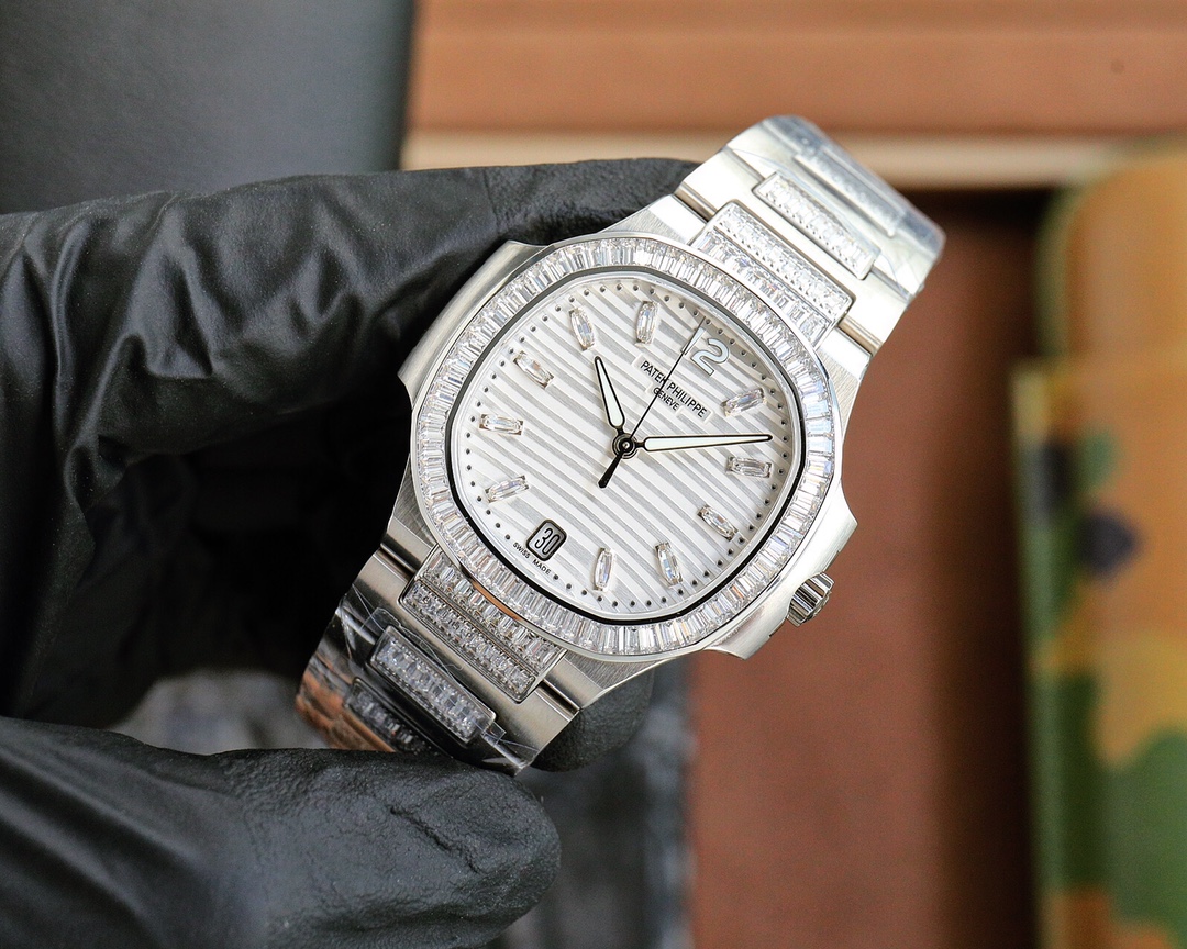 Patek Philippe Nautilus 7118 Super Clone | White Dial Ladies Automatic