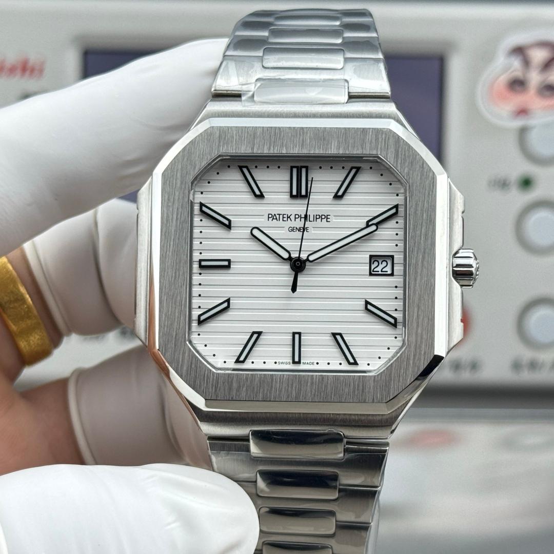 Square Nautilus-inspired 5821 White Sunburst Full Steel Super Clone