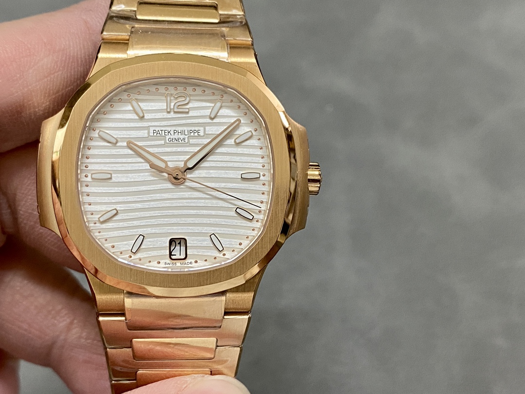 Nautilus 7118‑1R‑001 Super Clone Titanium Gold Mens Sport‑Luxury Wristwatch