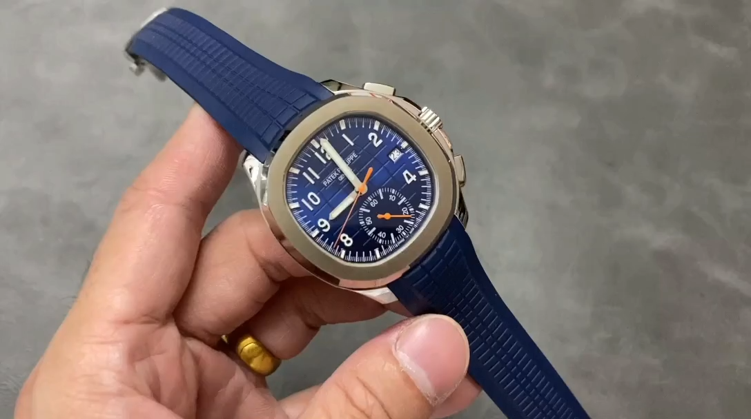 42MM Blue Dial Silver‑Tone Stainless Steel Chronograph Sports‑Luxury Timepiece for Men