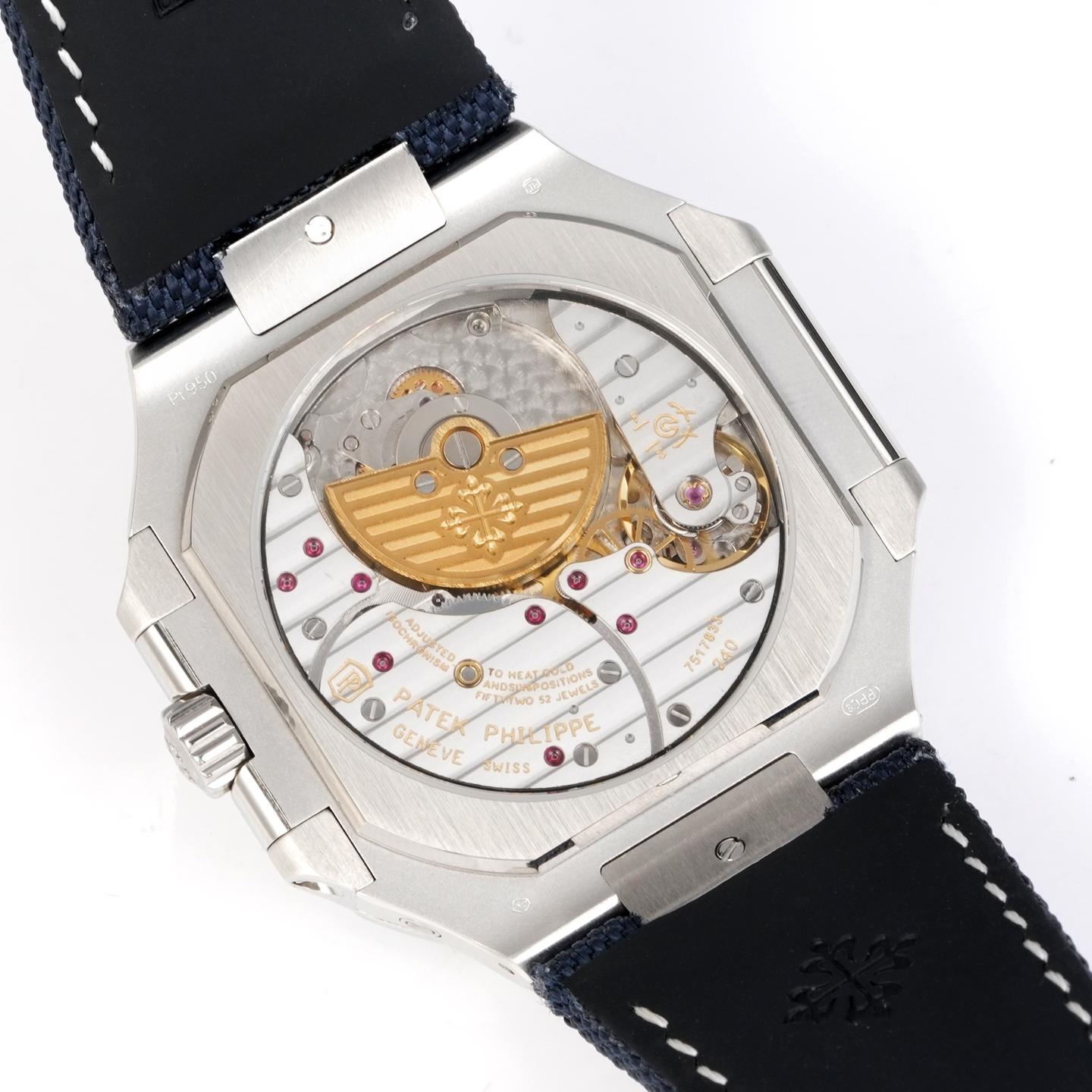 Square Nautilus-inspired 5822P-001 Super Clone
