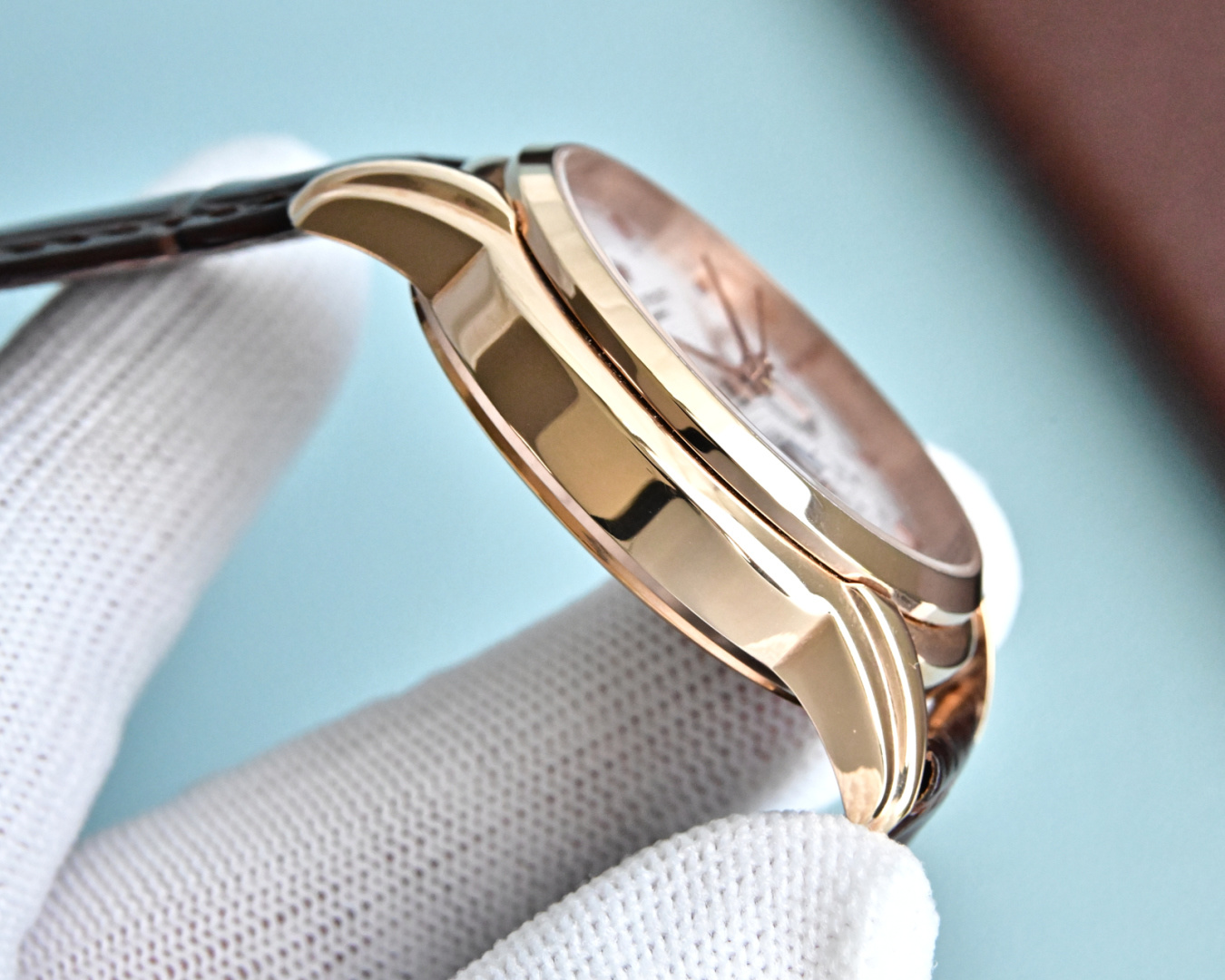 5204 Super Clone | Craftsmanship Meets Complications