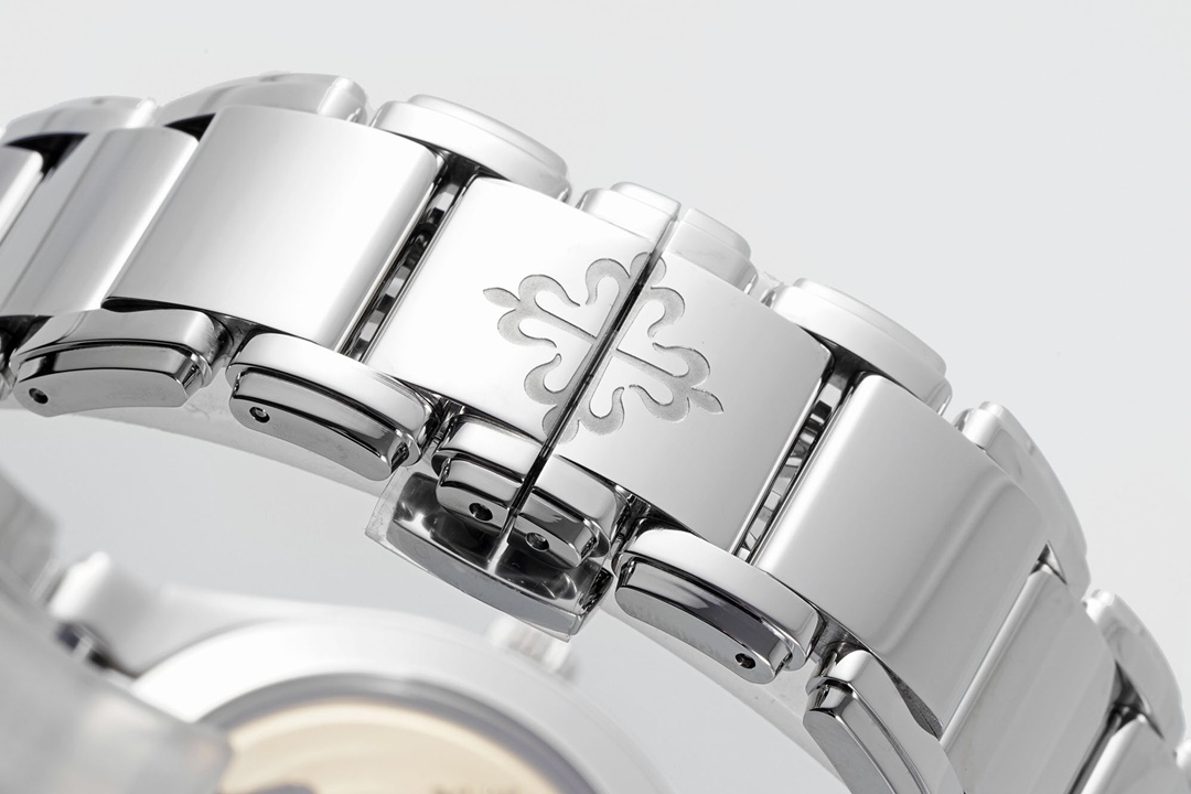 Patek Philippe 7300 1200A 001 Super Clone Elegant Ladies Timepiece