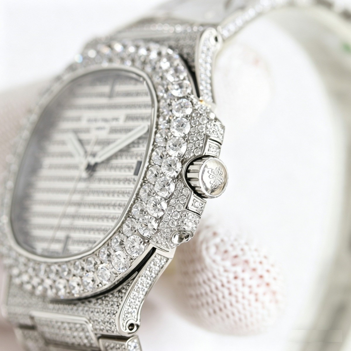 Stainless Steel Full Diamond Watch with Horizontal Satin Stripe Dial – Nautilus-Inspired Racing Precision