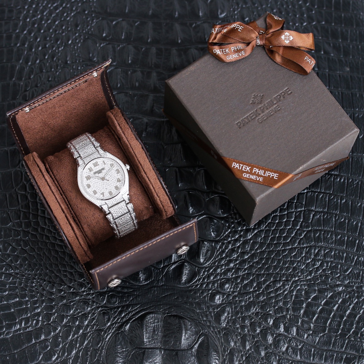 Patek Philippe 7300 Super Clone 7300 1450R 001 Elegant Ladies Timepiece