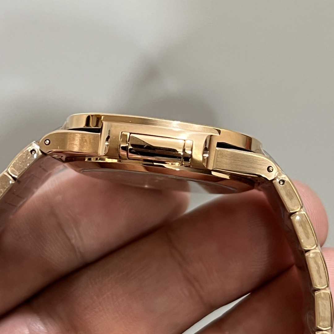 Nautilus 7118 1300R 001 Super Clone Luxe Rose Gold Ladies Watch