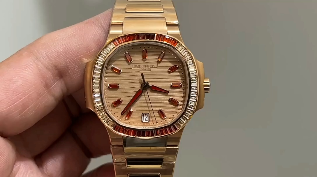 Nautilus 7118 1300R 001 Super Clone Luxe Rose Gold Ladies Watch