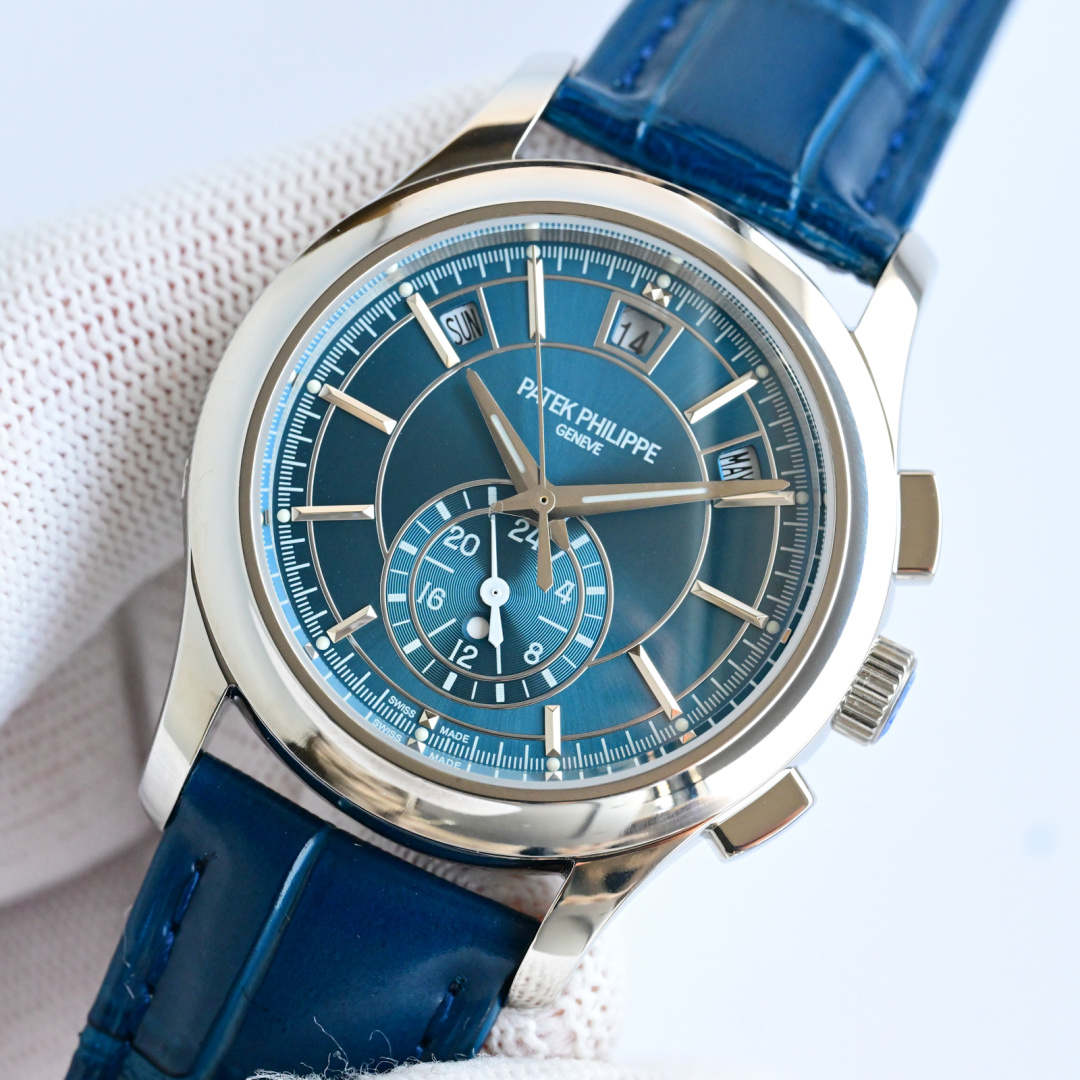 Blue Sunburst Flyback Chronograph with Triple Calendar – Stainless Steel Precision Timepiece
