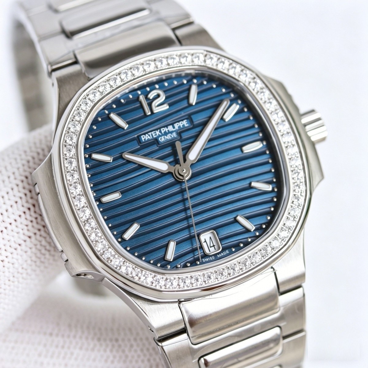 White Gold Diamond Ladies' Watch with Blue Striped Dial – Nautilus-Inspired Radiance & Depth