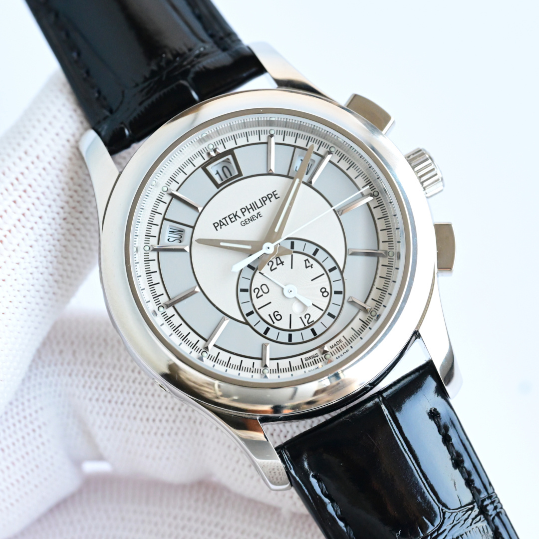 42mm Silver Sunburst Dial Multi-Function Chronograph Watch
