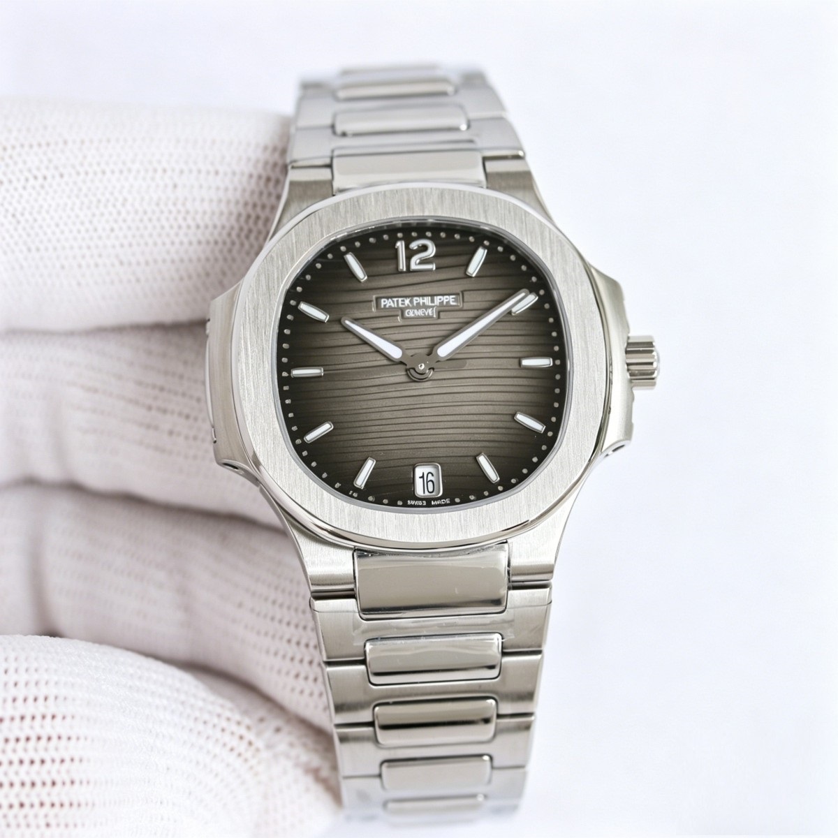 White Gold Minimalist Watch with Grey Striped Dial – Nautilus-Inspired Precision Craftsmanship