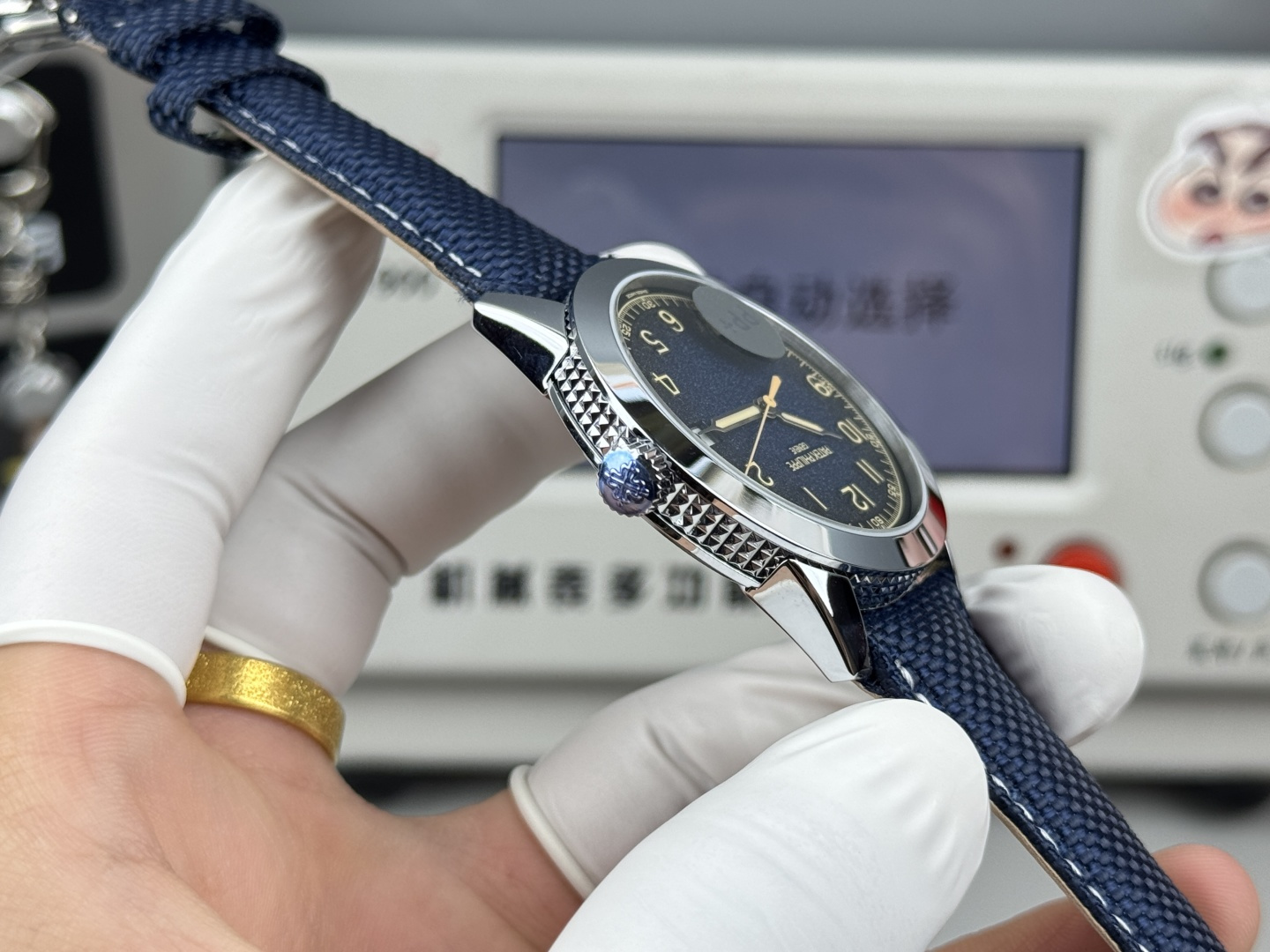 Deep Blue Gradient Cal.26-330 SC Chronograph with Vintage Camera Texture – 5226 Style Design