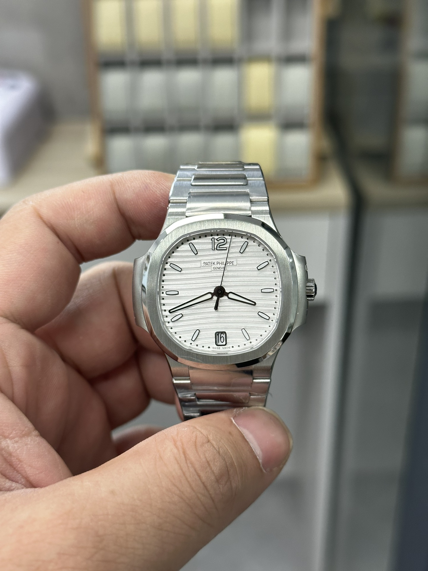 Nautilus 7118 1A 010 Super Clone Silver White Dial Ladies Watch
