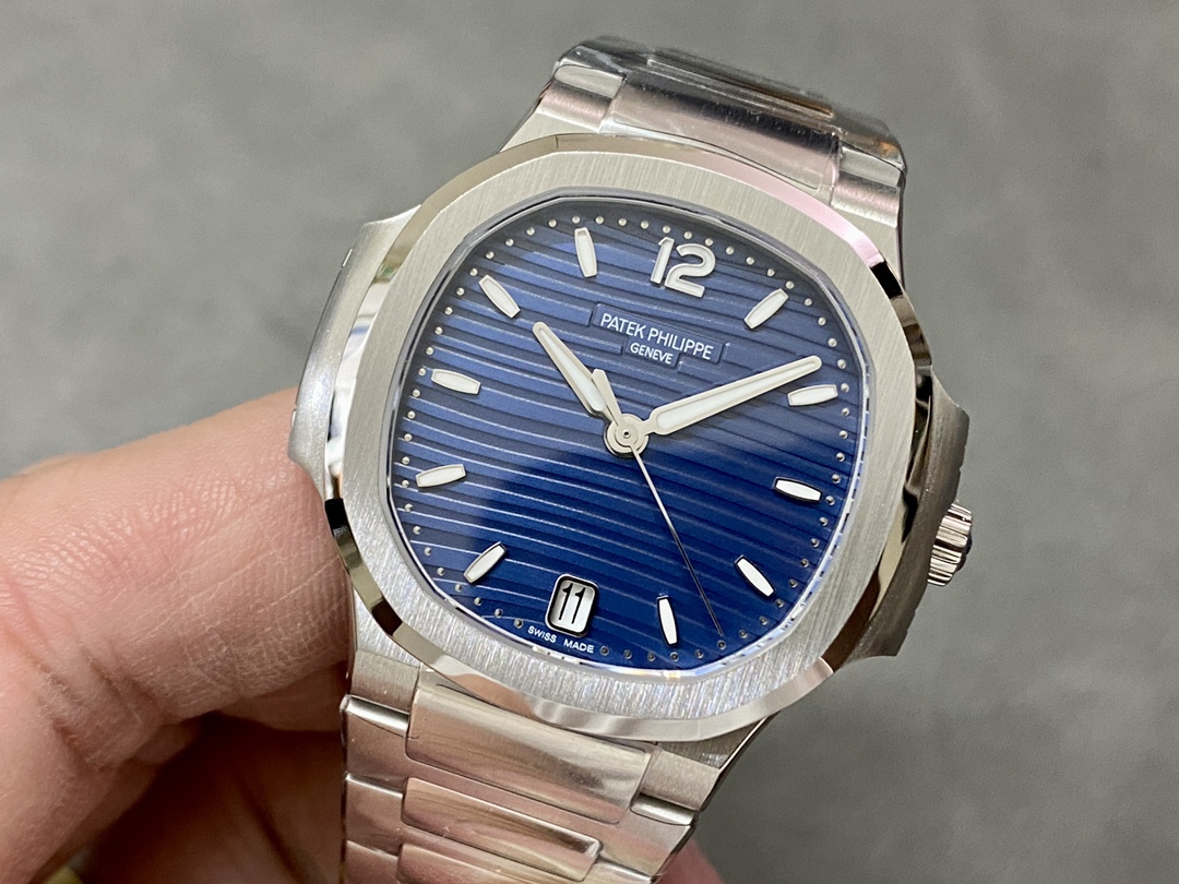 Nautilus 7118 1A 001 Super Clone Silver Blue Dial Ladies Watch