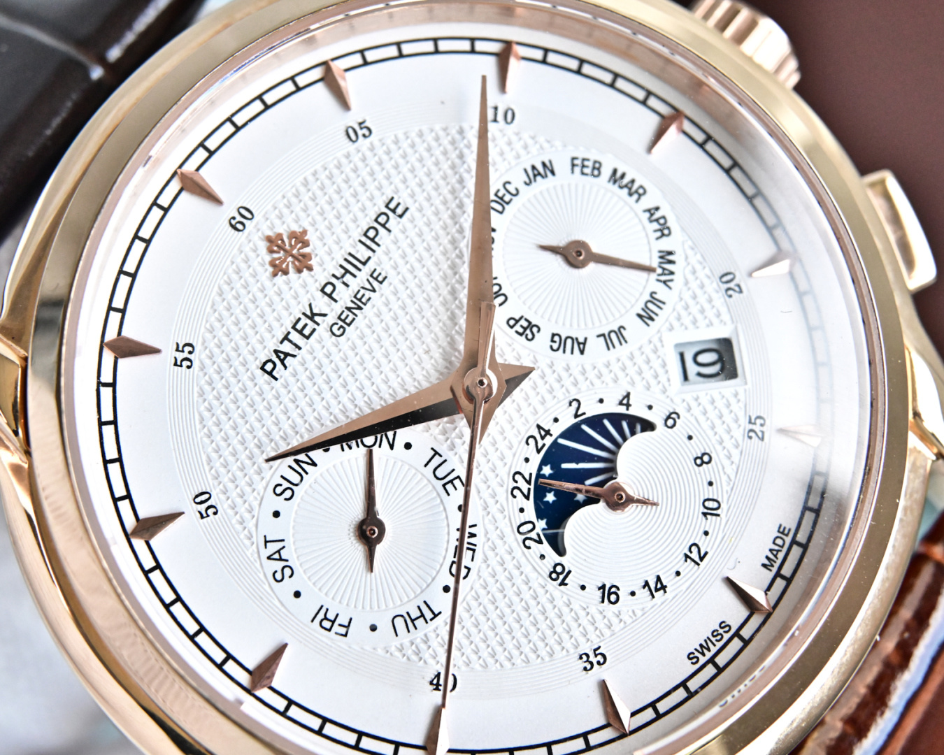 5204 Super Clone | Craftsmanship Meets Complications
