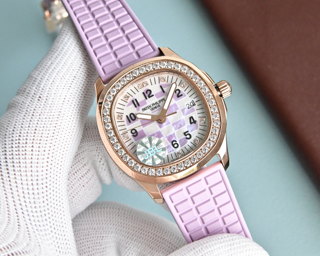 Rose Gold Checkerboard Dial Quartz Watch with Diamond Bezel – 5067A Style Design