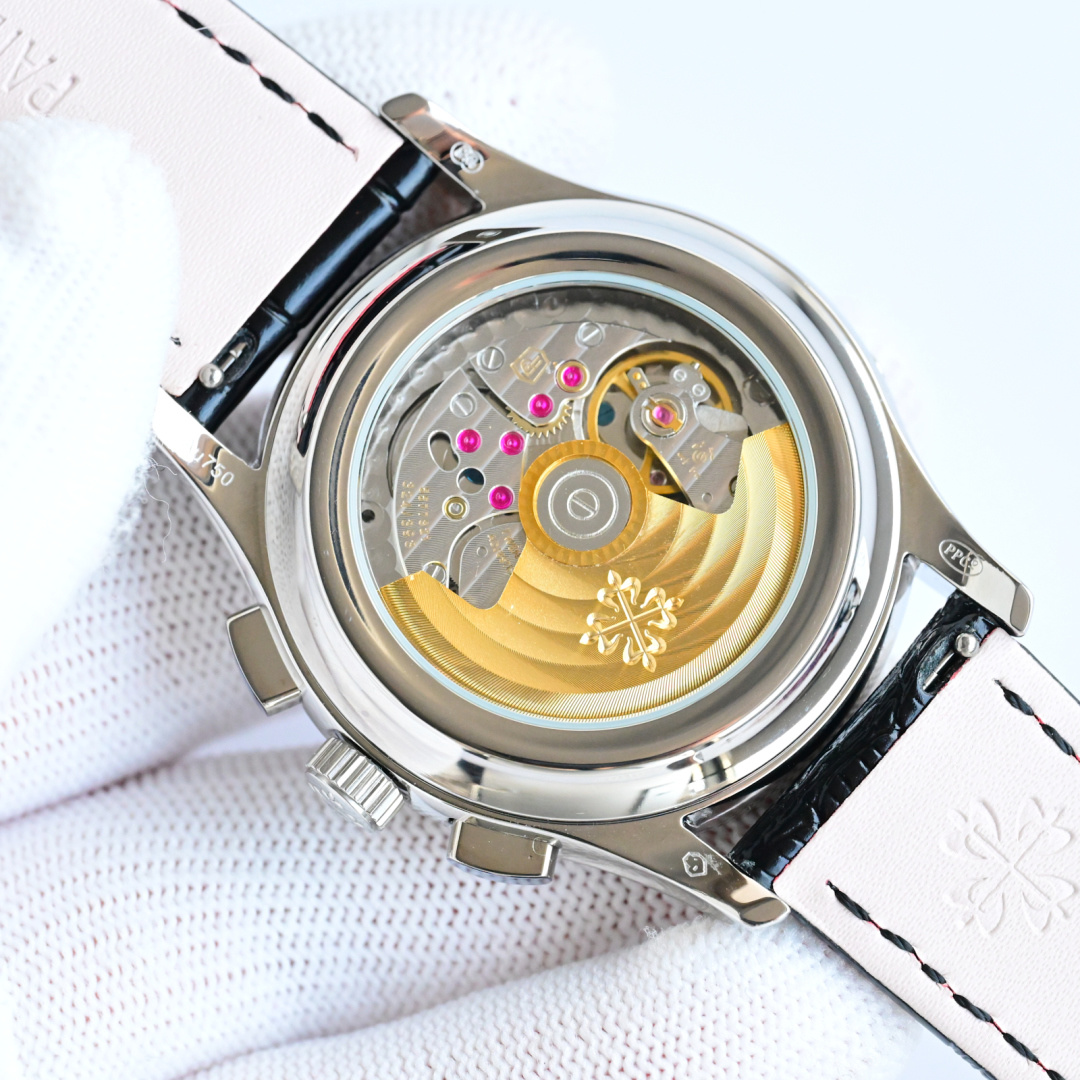 42mm Silver Sunburst Dial Multi-Function Chronograph Watch