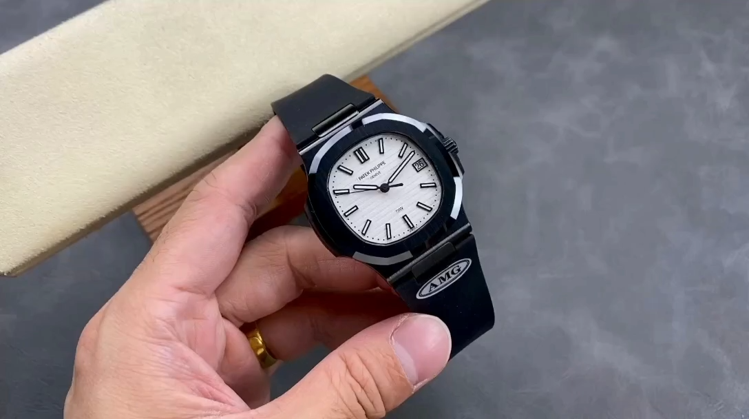 Nautilus 5711 40 Super Clone Black Fiber Case White Index Dial Unisex Watch