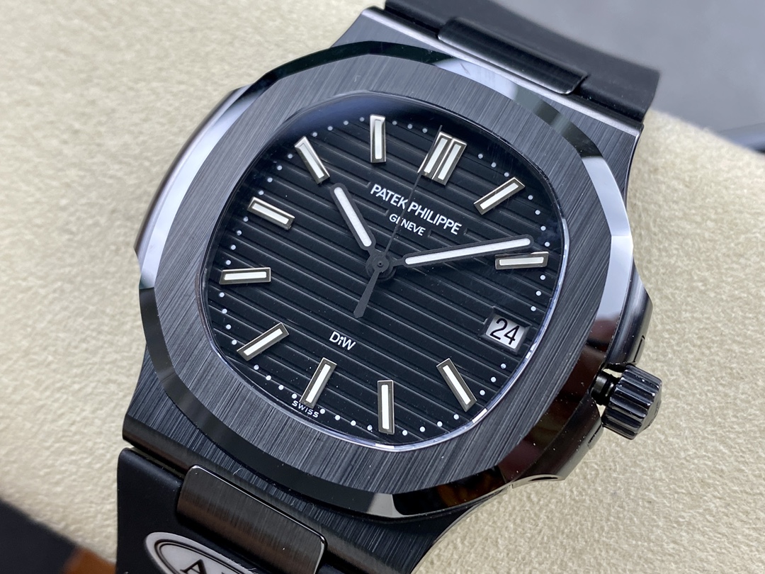 Nautilus 5711 40 Super Clone Black Fiber Case Black Index Dial Mens Watch