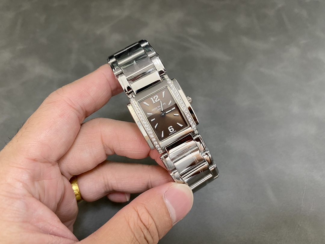 Patek Philippe 4910 1200A 010 Super Clone Elegant Lady Timepiece