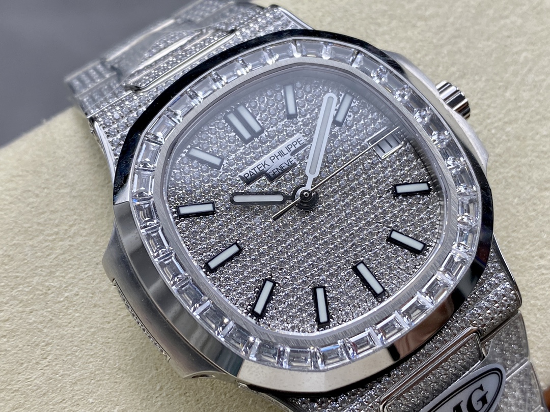 Nautilus 5711 Super Clone – Premium Titanium Diamond Accent Timepiece