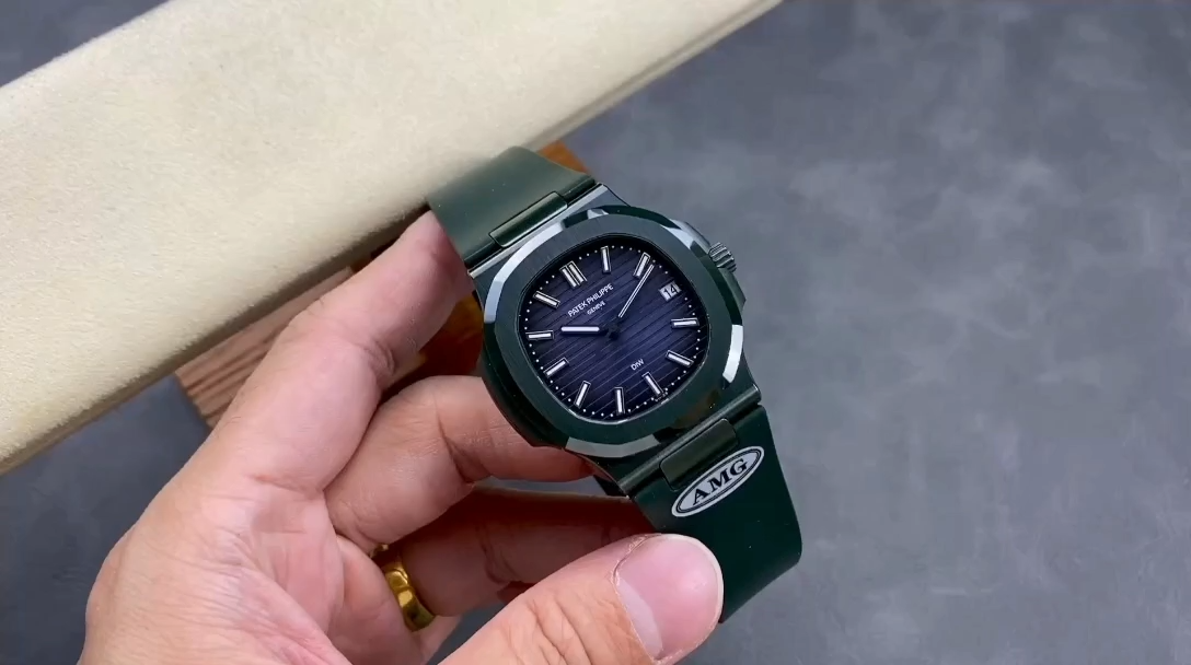 Nautilus 5711 40 Super Clone – 40MM Black‑Green Fiber Blue Dial Mens Rubber Strap Watch