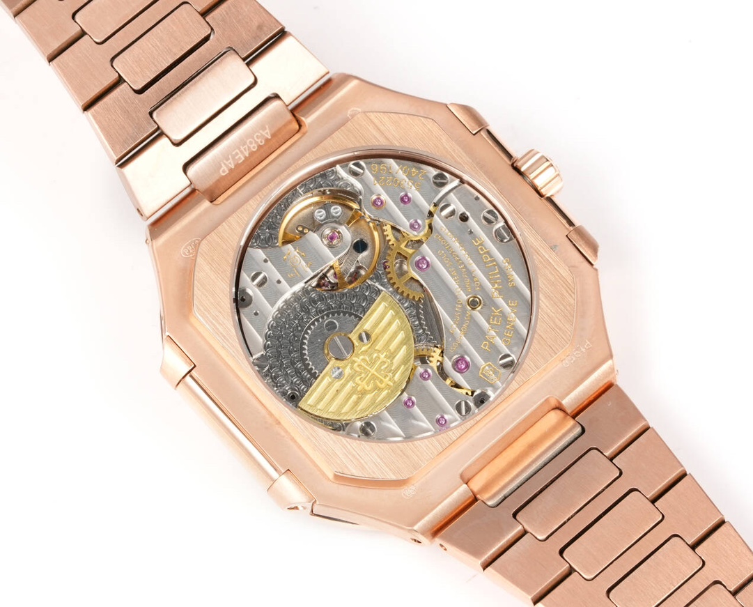 Square Nautilus-inspired 5822 Brown Rose Gold Annual Calendar Super Clone