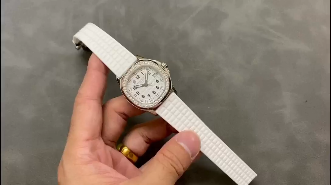 5067A‑024 Super Clone 36MM White Dial White Rubber Strap Ladies Watch