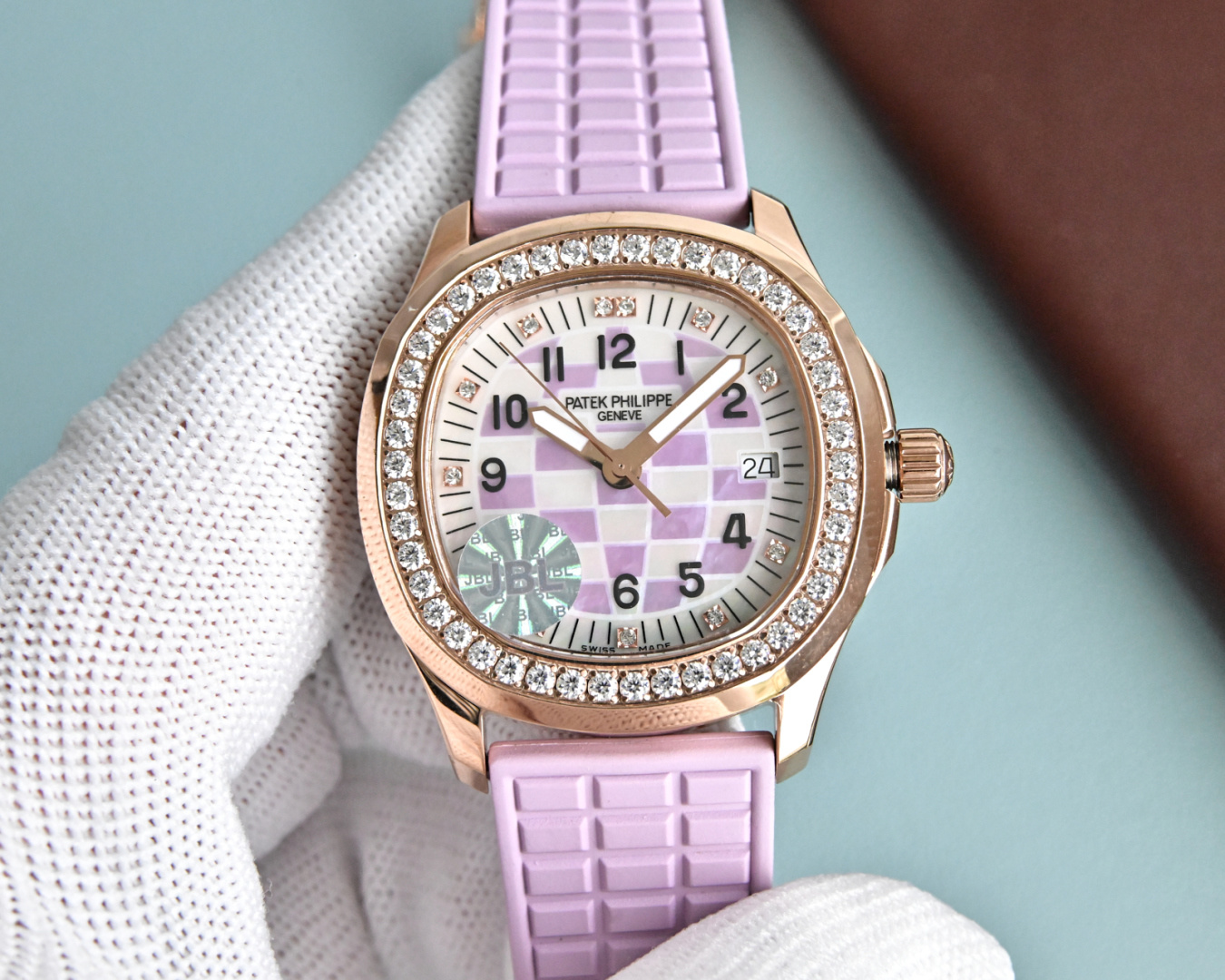Rose Gold Checkerboard Dial Quartz Watch with Diamond Bezel – 5067A Style Design