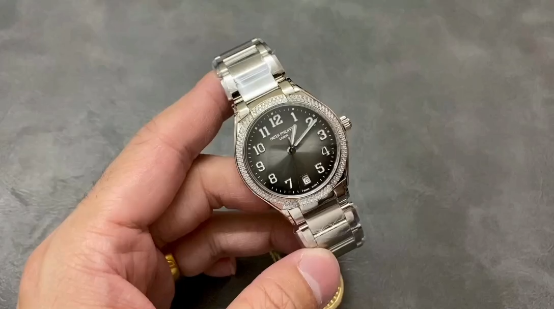 Patek Philippe 7300 1200A 010 Super Clone Twenty~4 Elegant Lady Watch