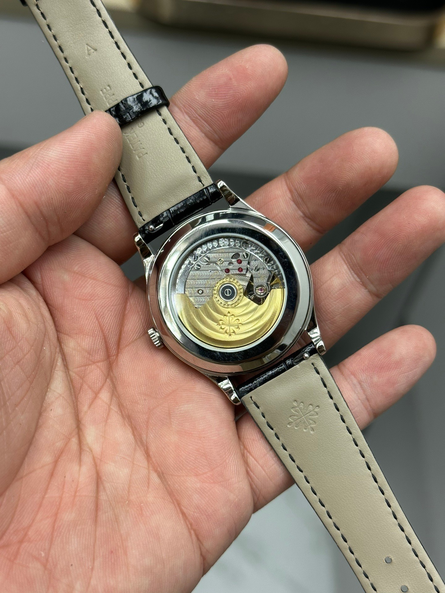 Calatrava 6119G 001 Super Clone White Gold Black Dial Unisex Watch