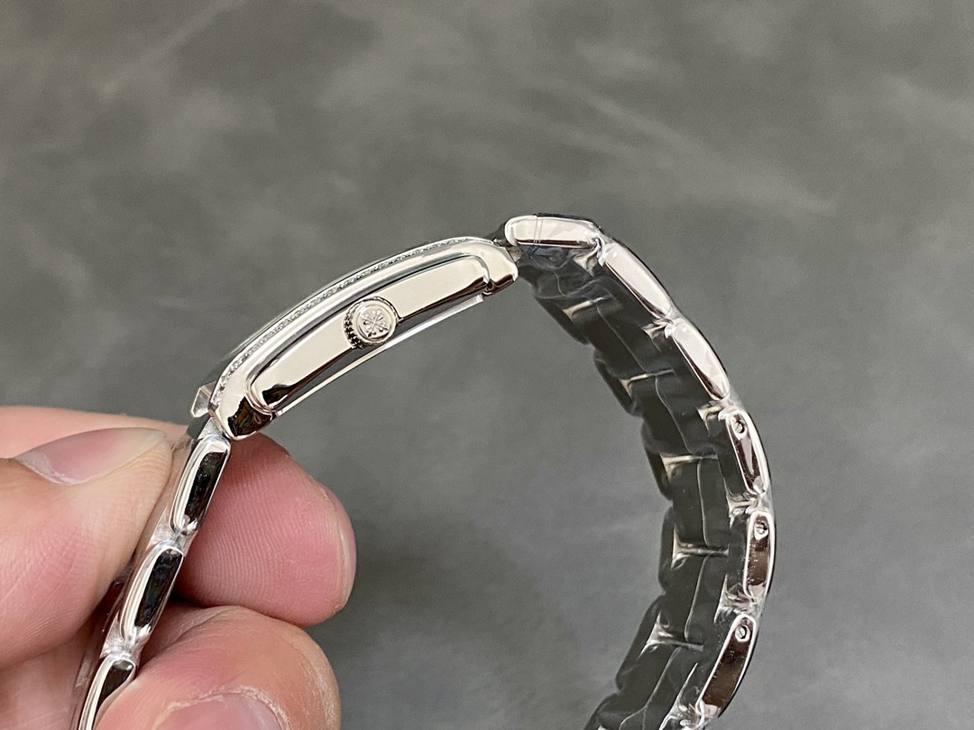 Patek Philippe 4910 1200A 010 Super Clone Elegant Lady Timepiece