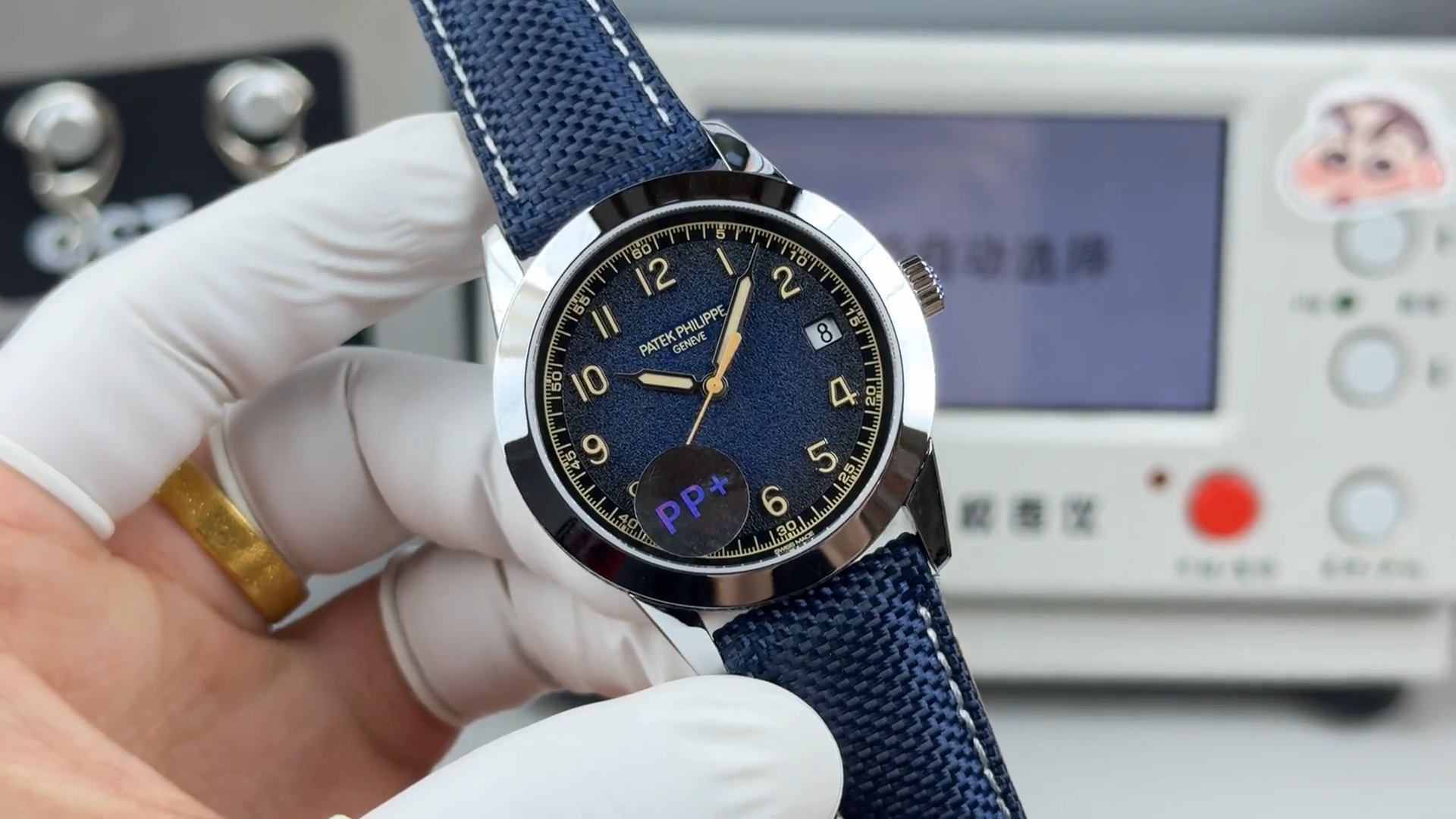 Deep Blue Gradient Cal.26-330 SC Chronograph with Vintage Camera Texture – 5226 Style Design