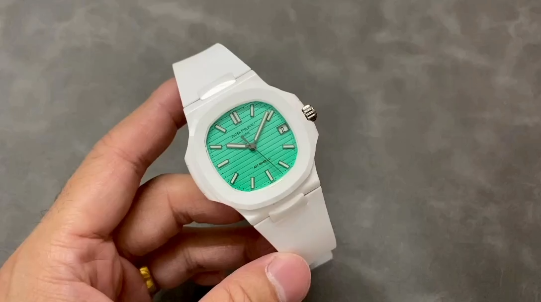 Nautilus 5711 40 Super Clone Green Case Pink Dial Unisex Watch
