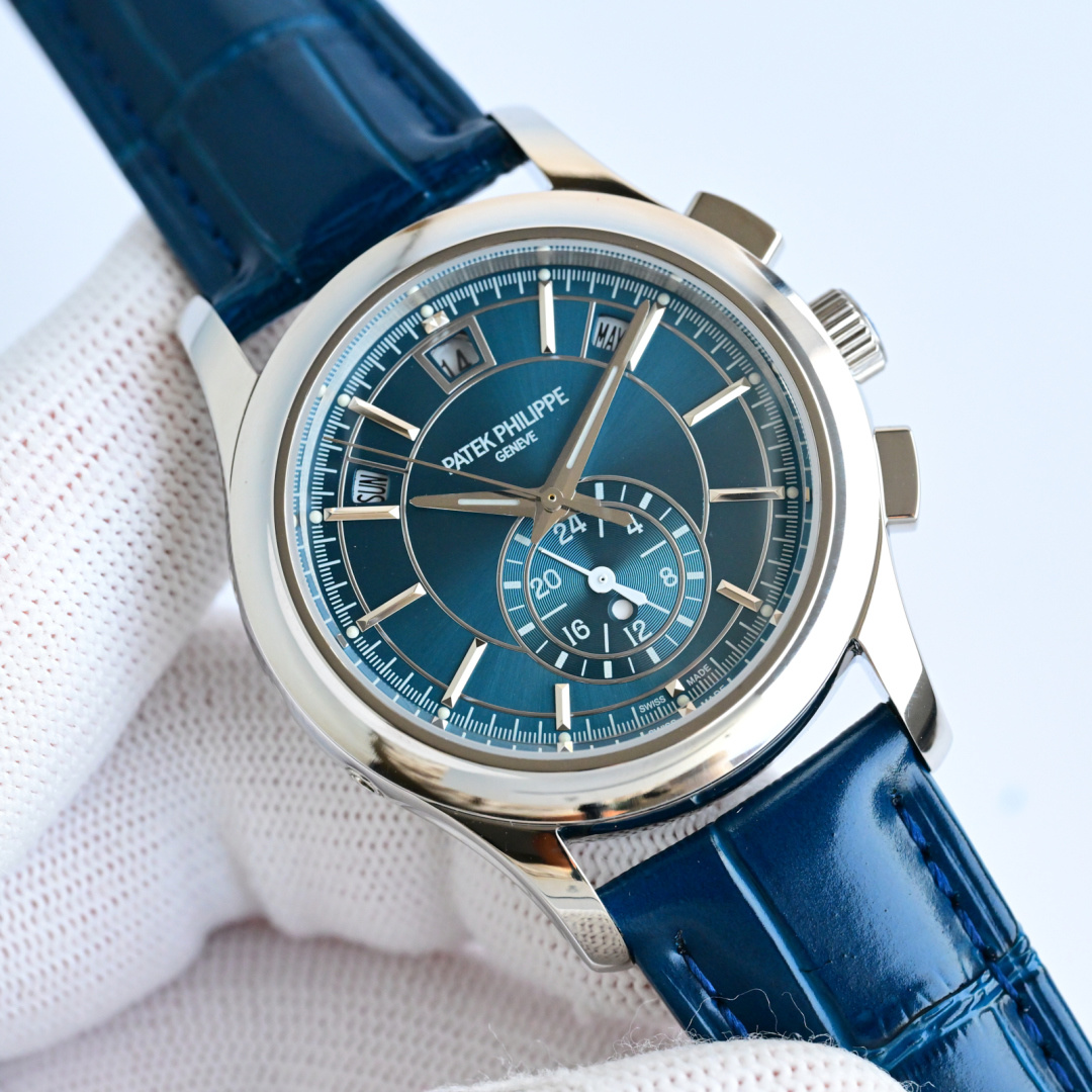 Blue Sunburst Flyback Chronograph with Triple Calendar – Stainless Steel Precision Timepiece